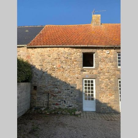 Sciotot - Bord De Mer - La Petite Maison Les Pieux Buitenkant foto